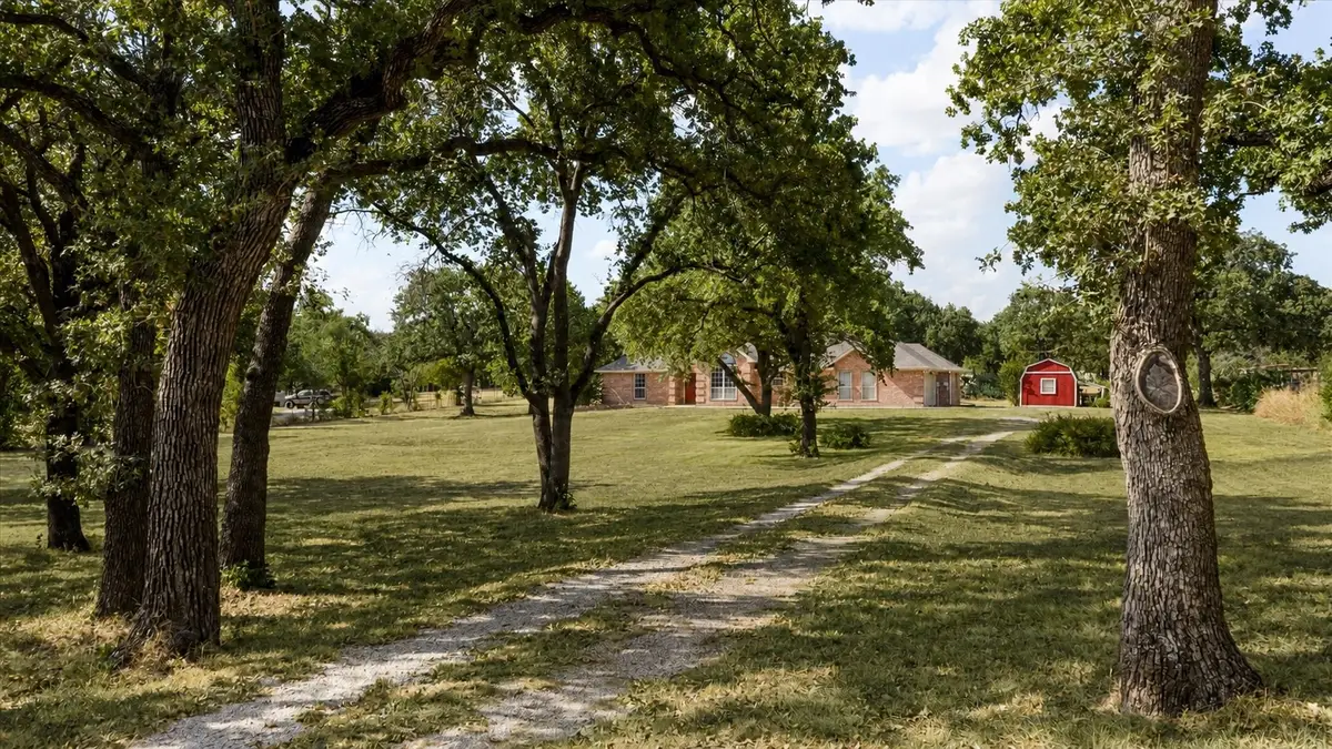 4201 E Bankhead Highway, Weatherford, TX 76087 - #1