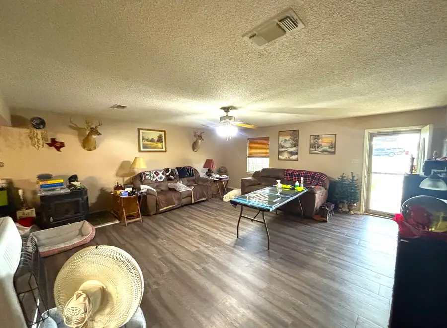 1020 Morgan Lane, Blossom, TX 75416 - #3