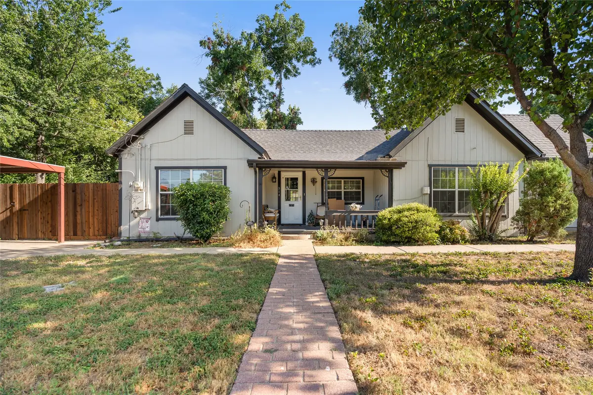 314 W 4th Street, Weatherford, TX 76086 - #1