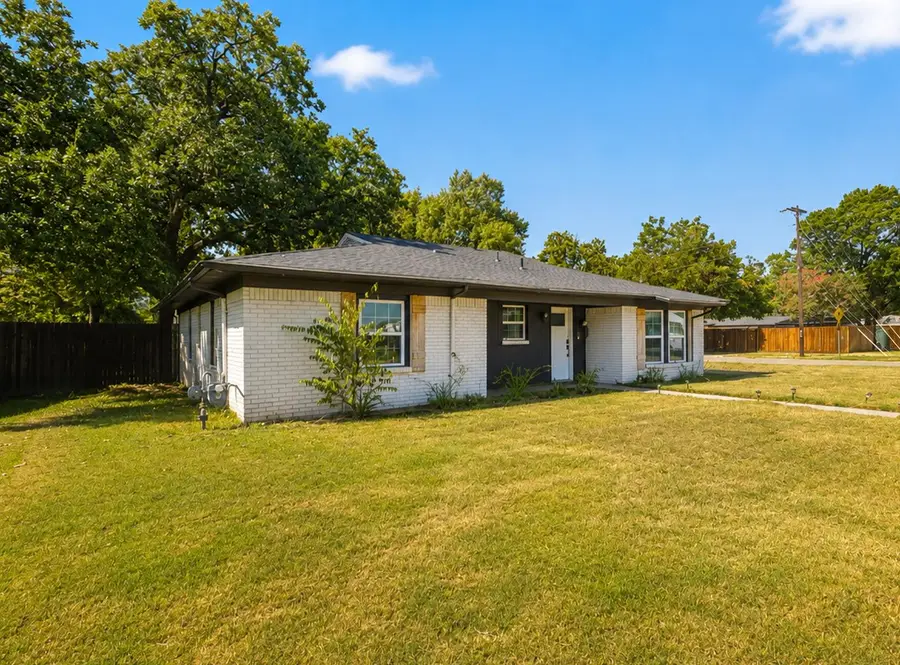 102 E Highland Drive, Irving, TX 75062 - #2