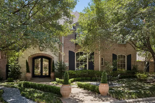 6914 Oak Manor Drive, Dallas, TX 75230