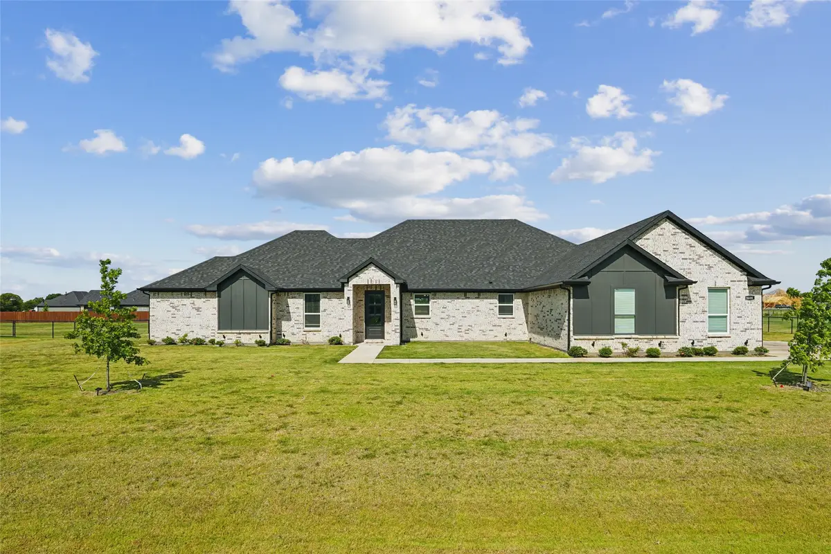 8608 Kassandra Drive, Sanger, TX 76266 - #1