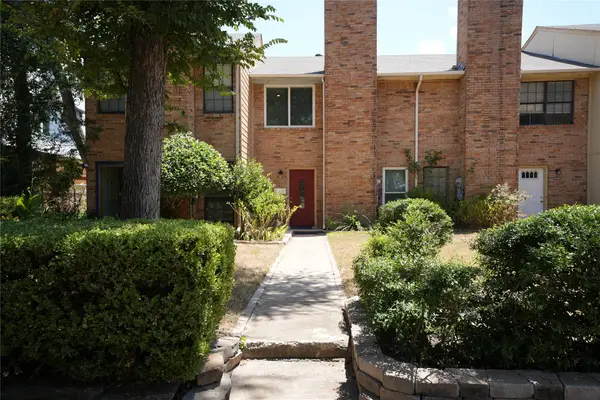 2276 Colony Court, Dallas, TX 75235