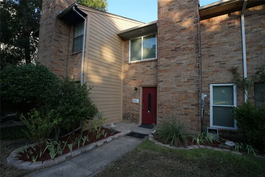 2276 Colony Court, Dallas, TX 75235 - #2