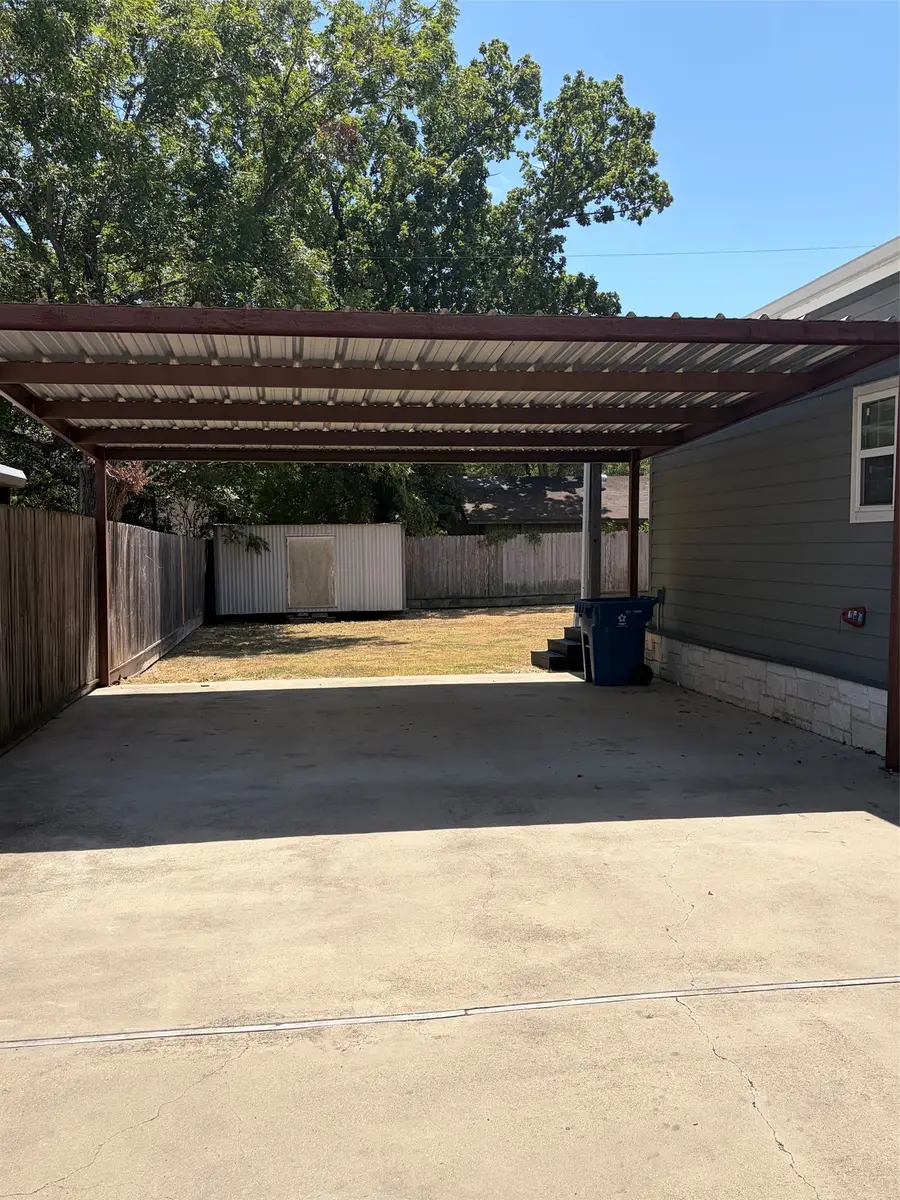 706 E Palestine Street, Mexia, TX 76667 - #2