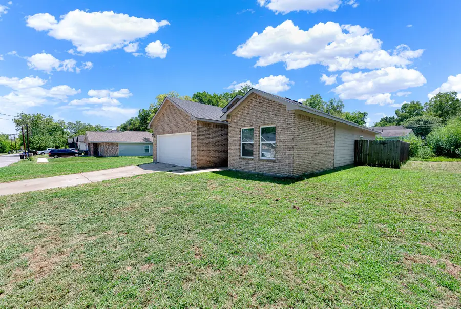 1421 Jones Street, Greenville, TX 75401 - #2