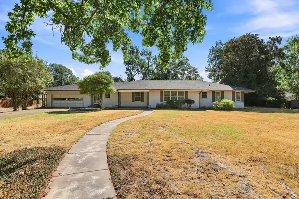 920 Park Avenue, Bonham, TX 75418