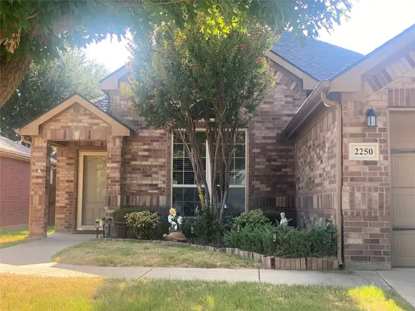 2250 Kaitlyn Drive, Weatherford, TX 76087
