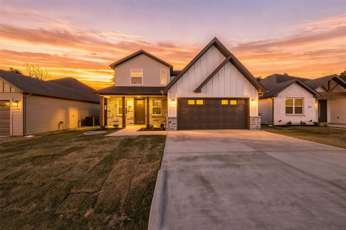 5557 Mercedes Circle, Granbury, TX 76048 - #1