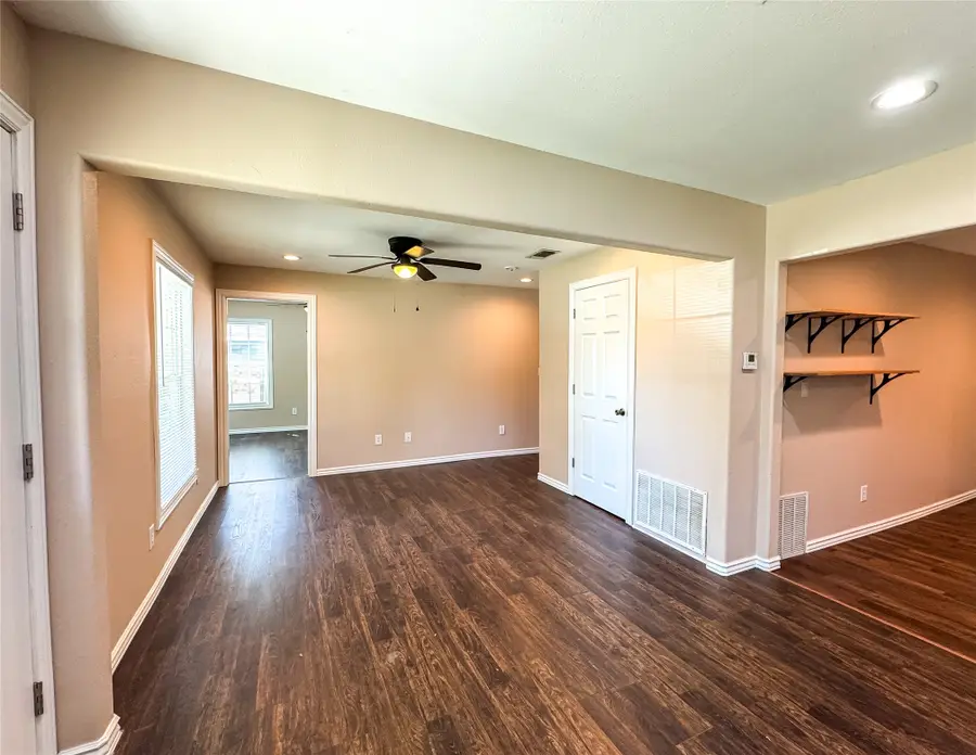 434 Woodlawn Street, Sulphur Springs, TX 75482 - #3