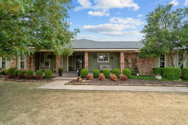 1910 Circleview Drive, Weatherford, TX 76087
