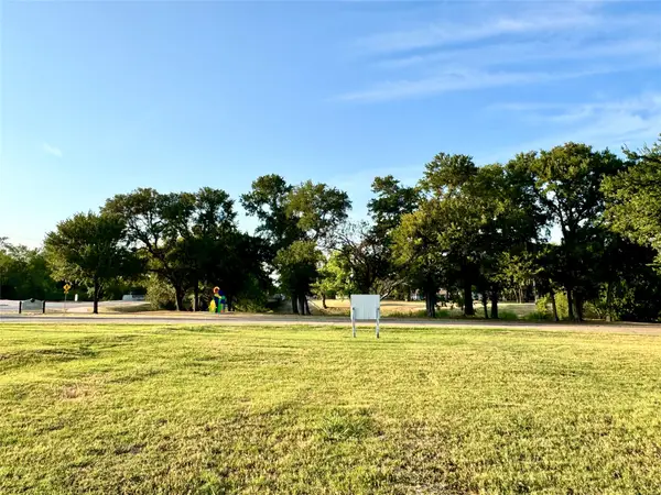 3726 Bayside Street, Dallas, TX 75212