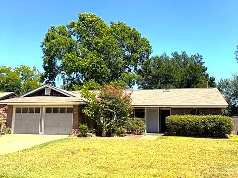 2703 Capistrano Court S, Arlington, TX 76015