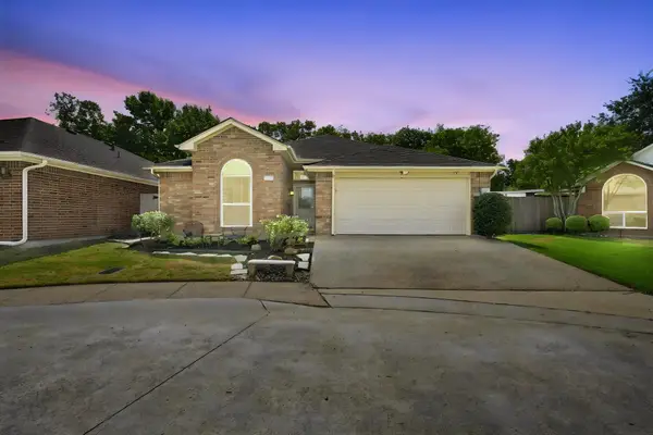 406 Gardenia Lane, Waxahachie, TX 75165