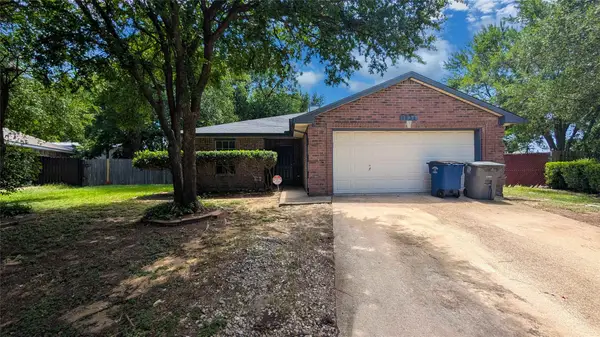 1532 Marion Drive, Dallas, TX 75211