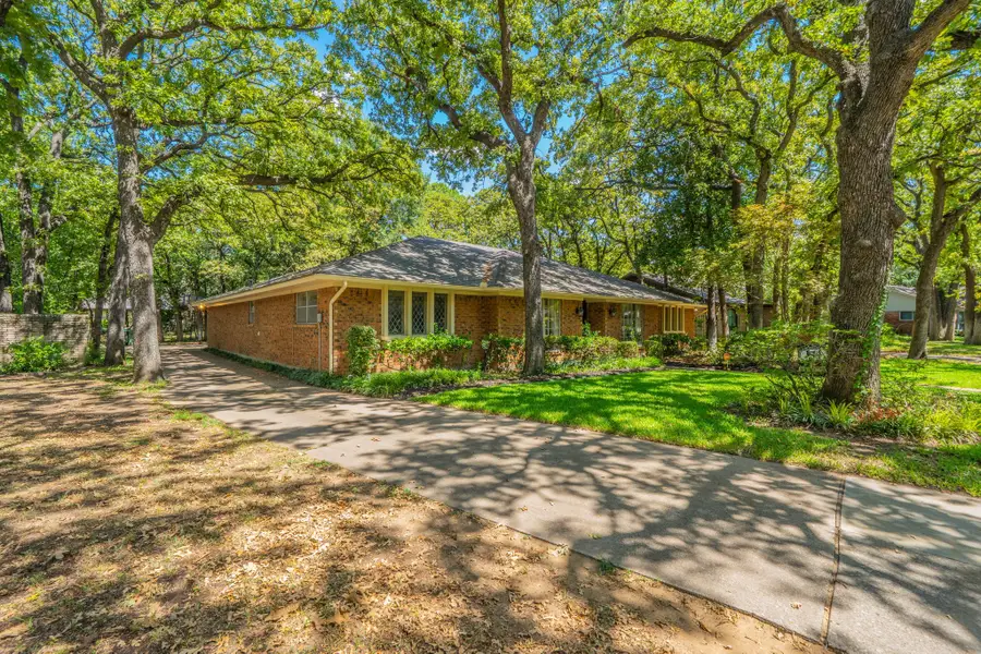 1803 Oak Grove Drive, Arlington, TX 76013 - #2
