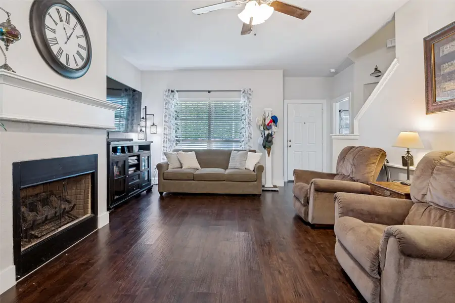 909 Cope Street, Mansfield, TX 76065 - #3