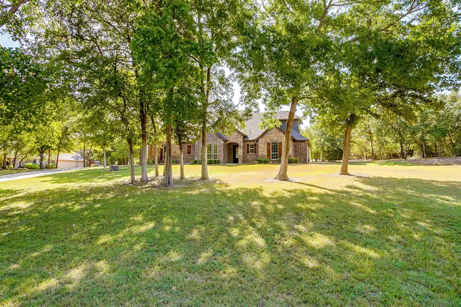 7259 Oak Creeks Court, Fort Worth, TX 76135 - #2
