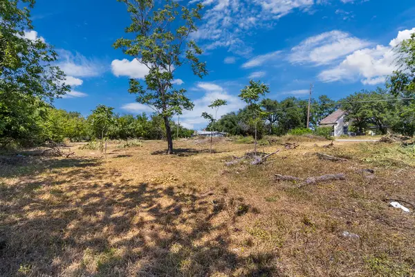 900 S Walnut, Brady, TX 76825