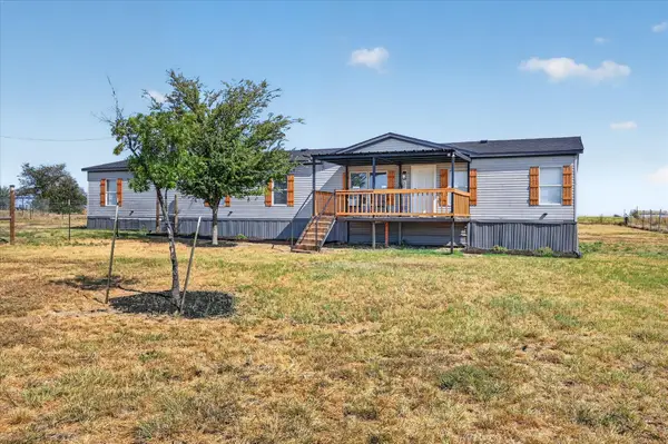 312 Private Road 4437, Rhome, TX 76078