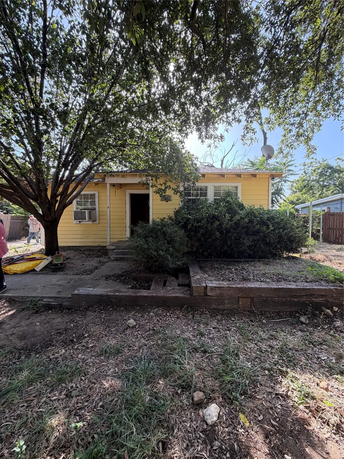 715 Scott Drive, Arlington, TX 76012 - #1