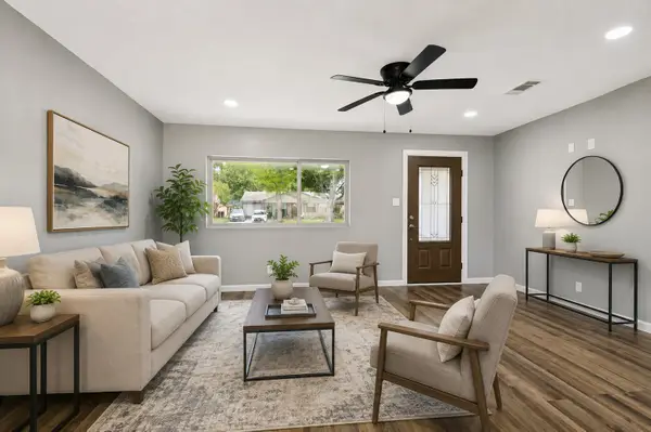 737 Cranbrook Lane, Grand Prairie, TX 75052