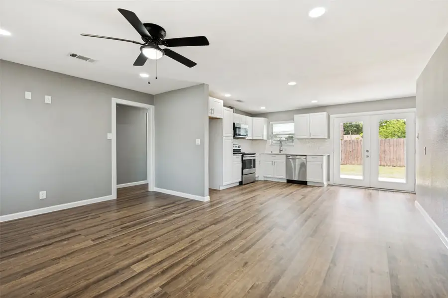 737 Cranbrook Lane, Grand Prairie, TX 75052 - #3
