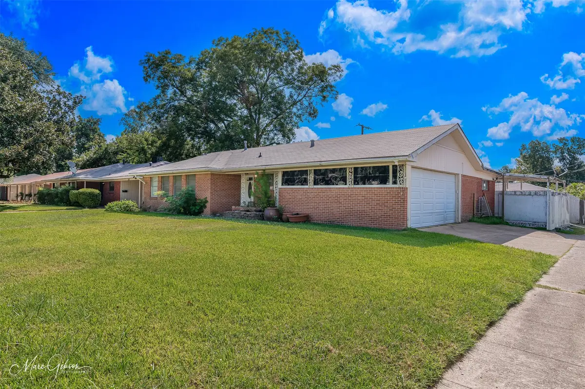 1101 E Washington Street, Shreveport, LA 71104 - #1