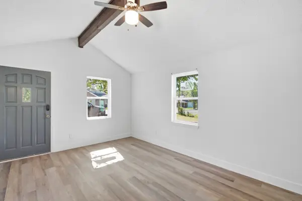 905 N Rusk Street, Weatherford, TX 76086