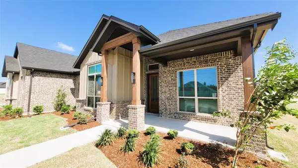 6841 Southrock Drive, Midlothian, TX 76065