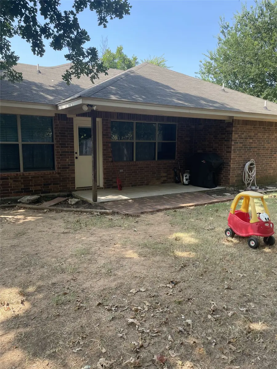607 E Water Street, Weatherford, TX 76086 - #3