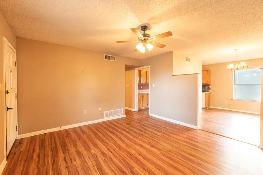 510 S Williams Street, Hamilton, TX 76531 - #3