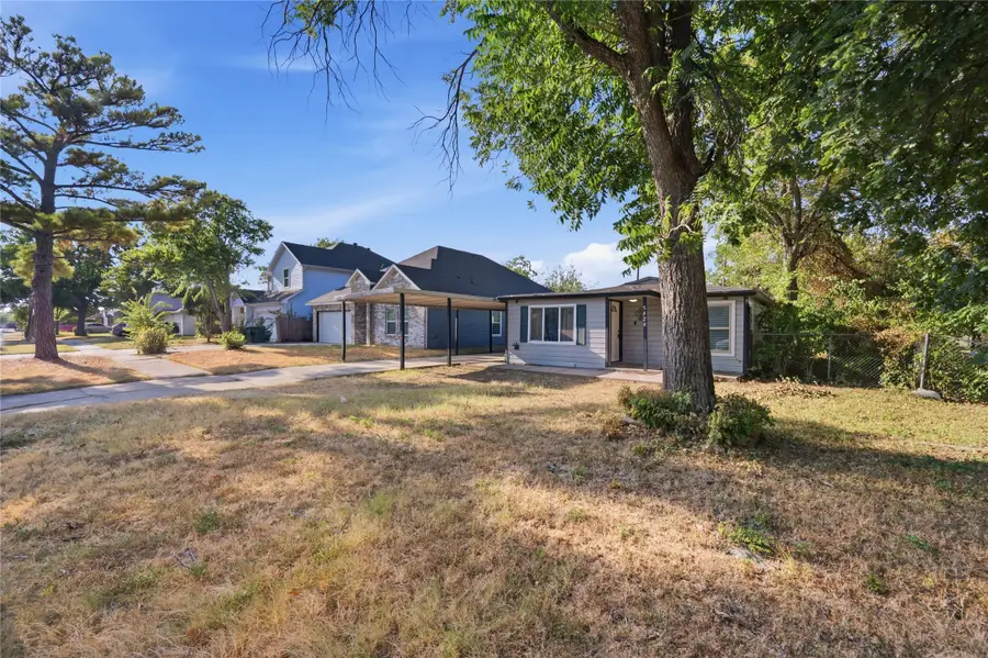 5828 Humbert Avenue, Fort Worth, TX 76107 - #2