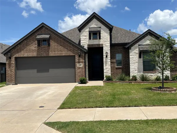 118 Jazlyn Drive, Keene, TX 76059
