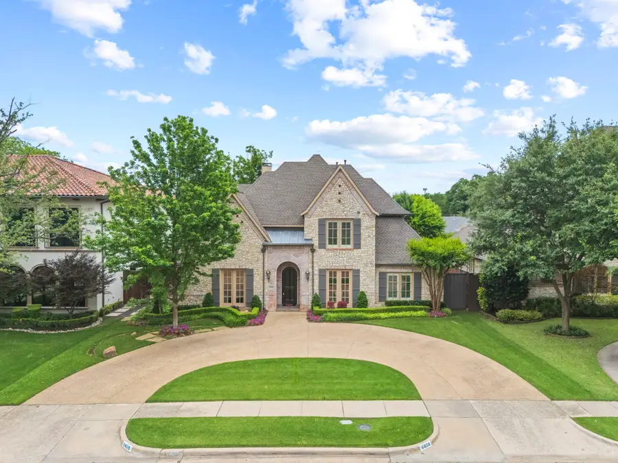 6828 Chevy Chase Avenue, Dallas, TX 75225 - #2