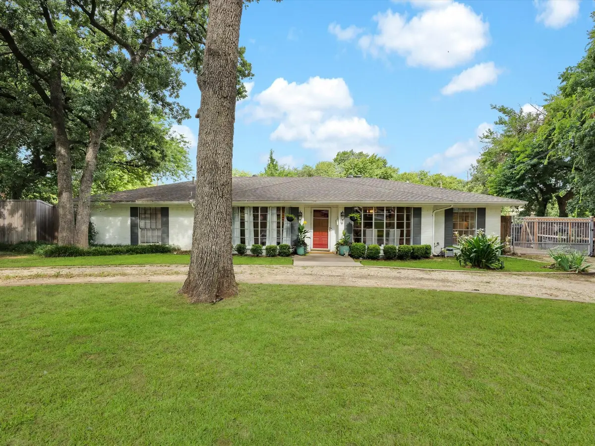 6004 Ken Avenue, Arlington, TX 76001 - #1