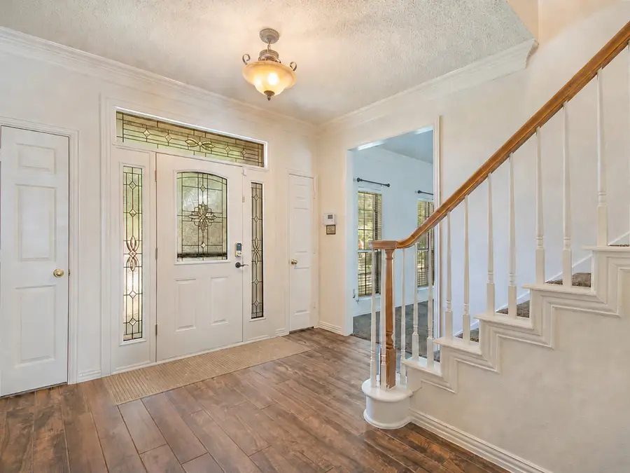 1086 Woodbriar Drive, Grapevine, TX 76051 - #3