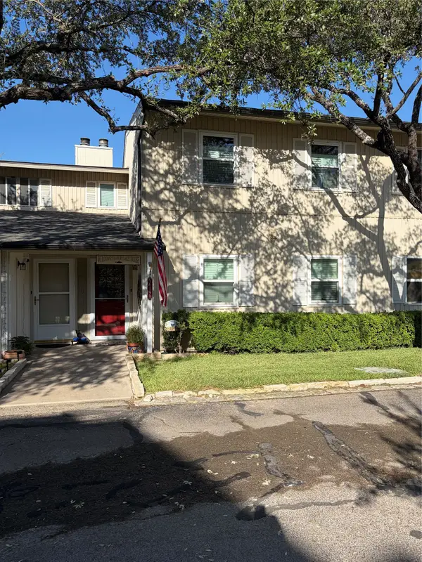 5619 Thunderbird Court #B, Granbury, TX 76049