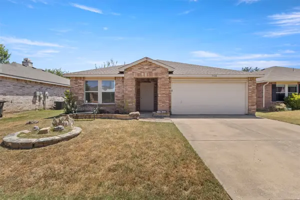 5540 Camarillo Drive, Fort Worth, TX 76244