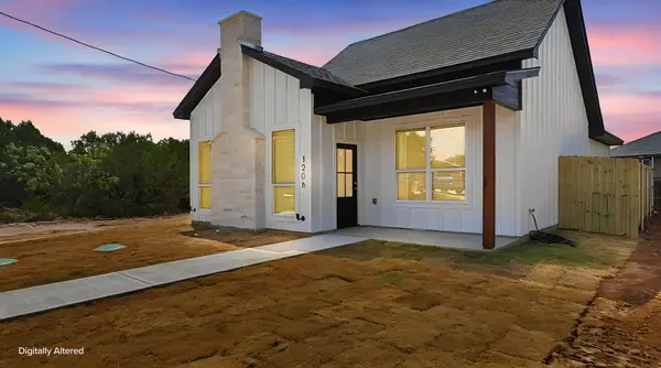 1206 Thicket Court, Granbury, TX 76048