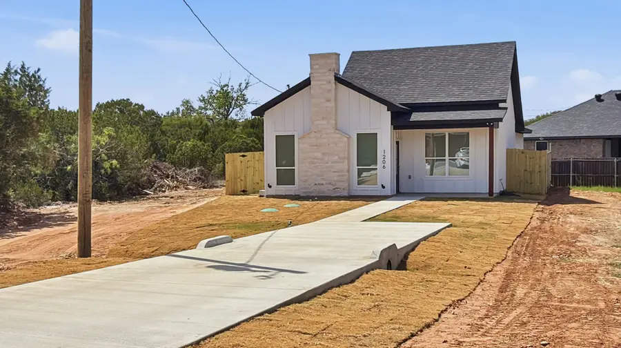 1206 Thicket Court, Granbury, TX 76048 - #2