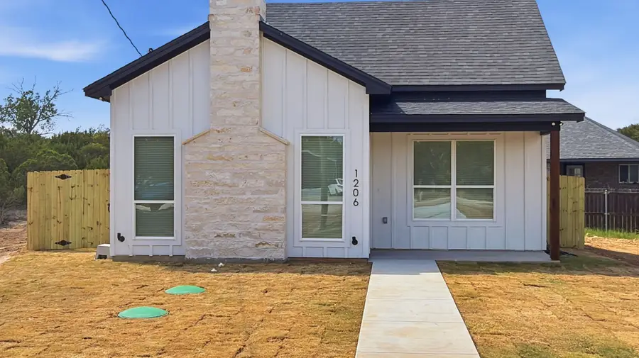1206 Thicket Court, Granbury, TX 76048 - #3