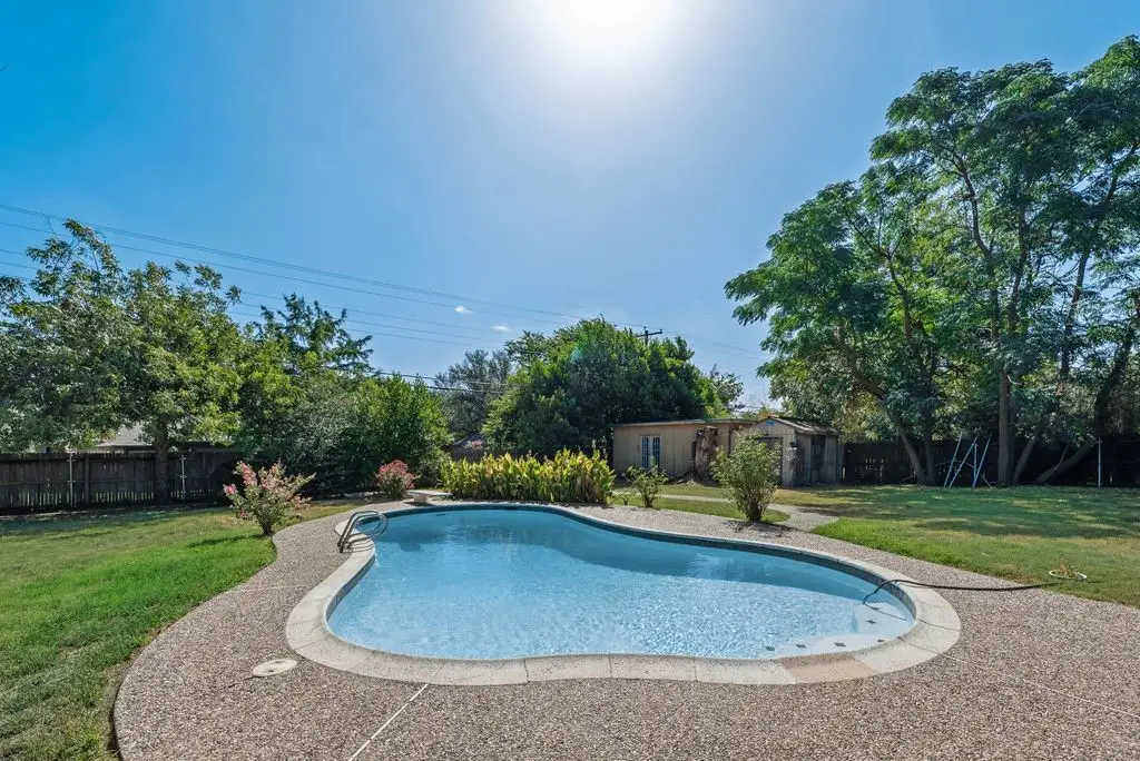 919 Surry Place Drive, Cleburne, TX 76033 - #1