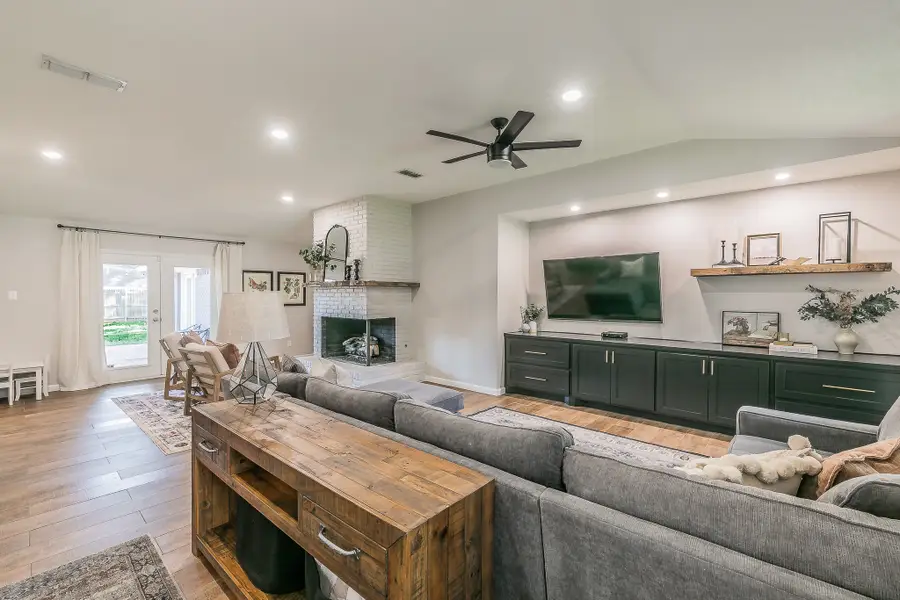 2109 Friar Tuck Drive, Arlington, TX 76013 - #2