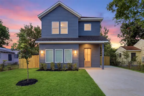 2906 Swanson Street, Dallas, TX 75210