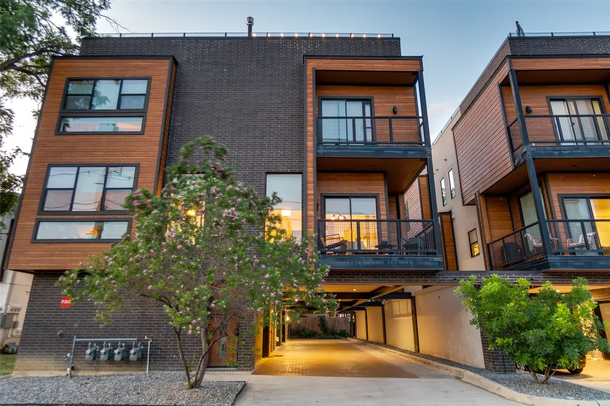 429 W 9th Street #204, Dallas, TX 75208 - #1