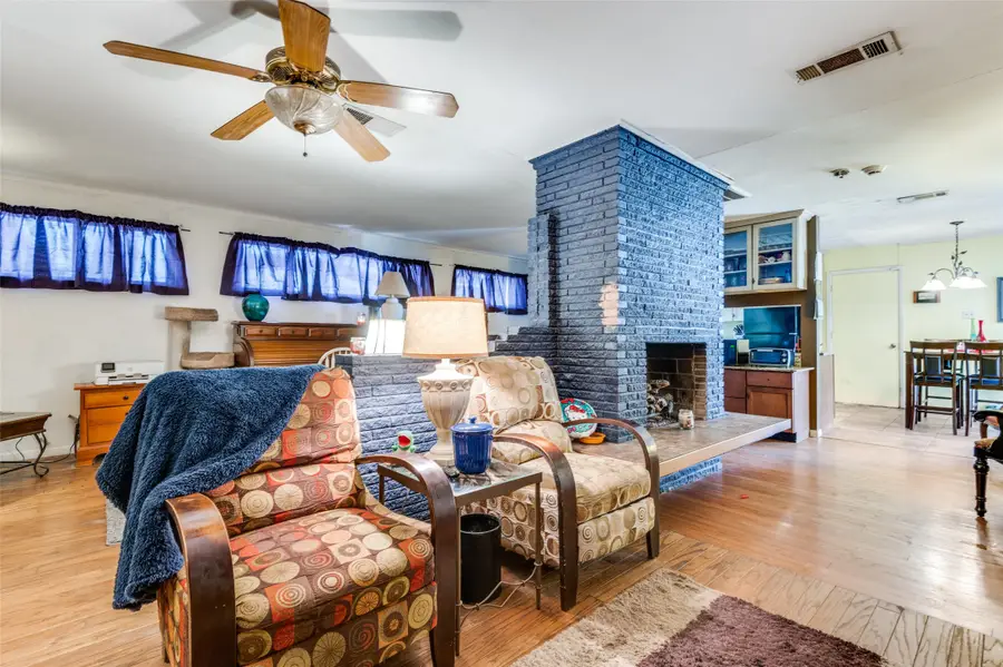 3722 Devonshire Court E, Irving, TX 75062 - #3