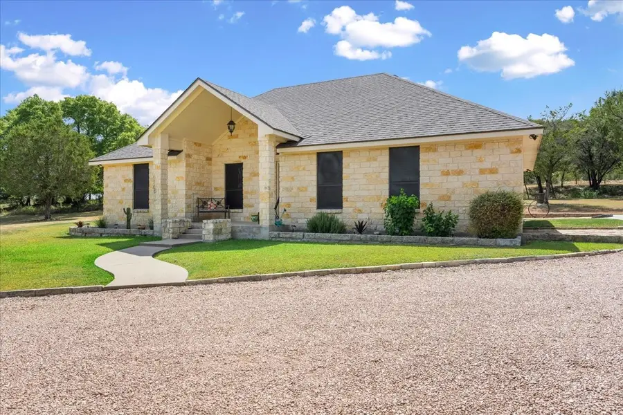 1110 W 23rd Street, Clifton, TX 76634 - #2