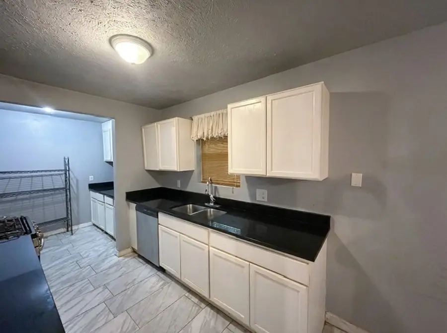 814 Sequoia Drive, Lancaster, TX 75146 - #2