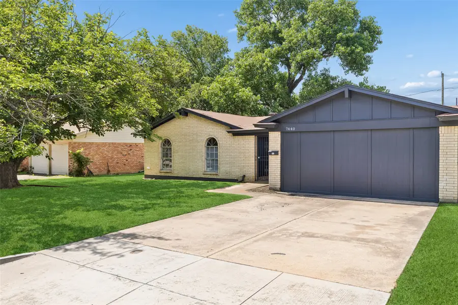 7440 Beckwood Drive, Fort Worth, TX 76112 - #2